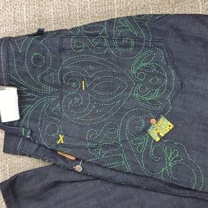 Akademiks Men's jeans size 32 inseam 33